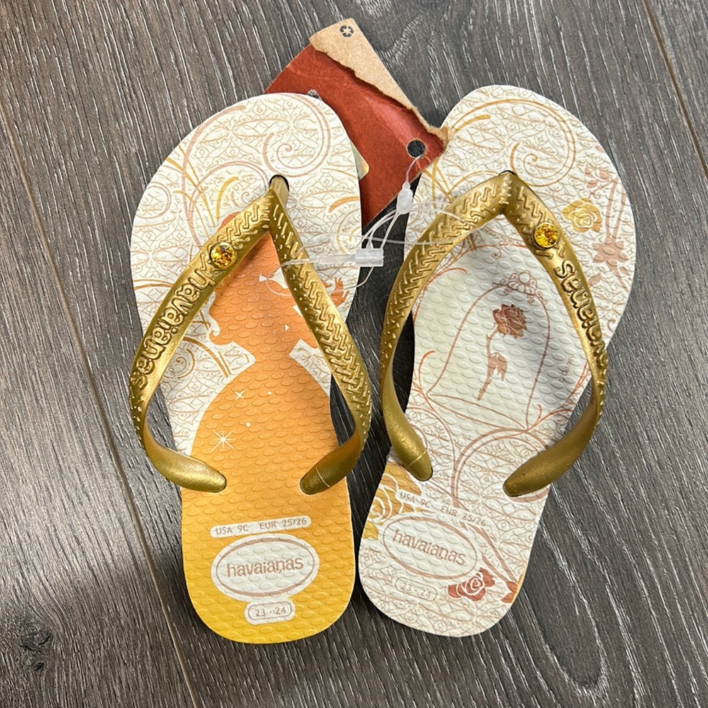 Havaianas Kids Flip Flops with Gold Straps and Orange/White Footbeds